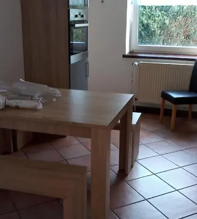 Doppelzimmer Mit Terrasse Privatunterkunft *