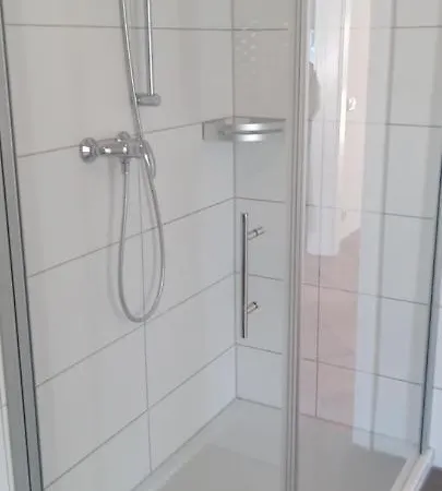 Privatunterkunft Doppelzimmer Mit Terrasse